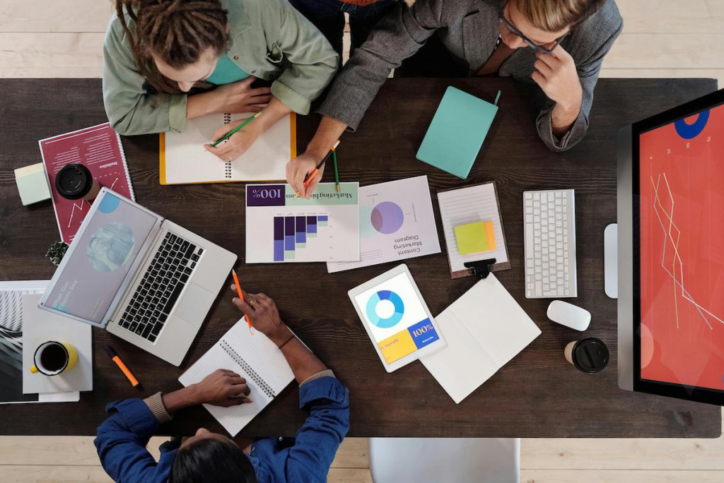 What To Consider When Creating An Alumni Strategy