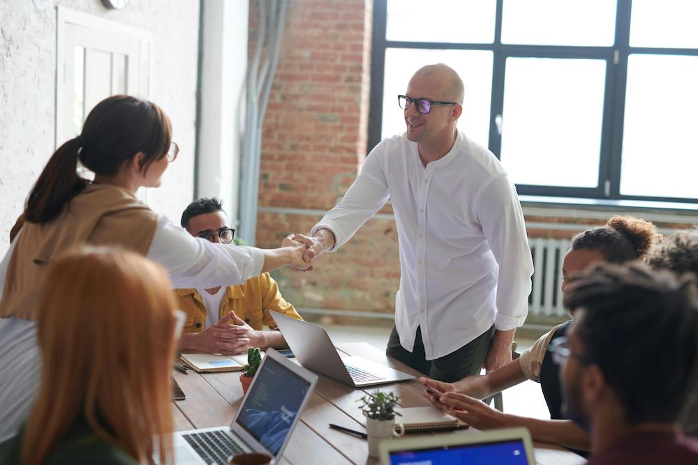 linkedin vs dedicated alumni platforms